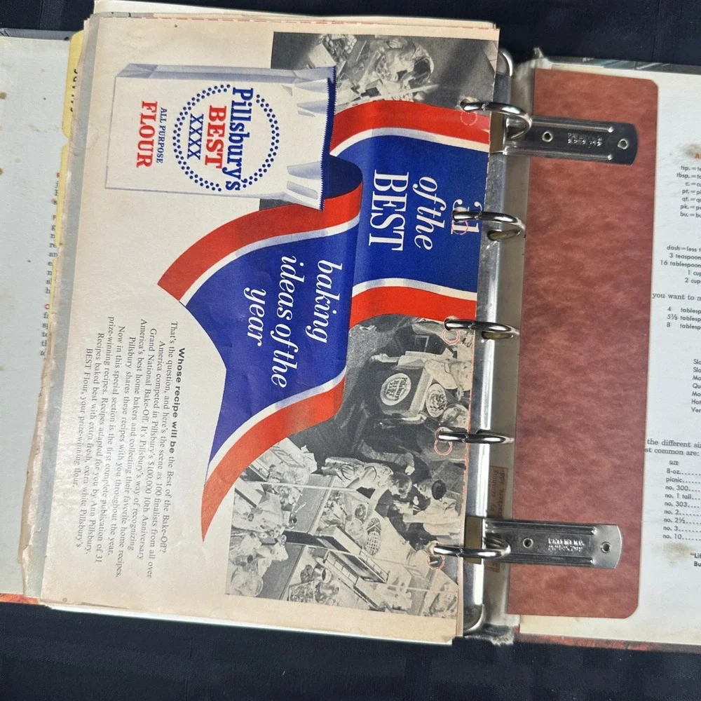 Vintage Betty Crocker Picture Cook Book Revised Enlarged 5 Ring Binder 1950s